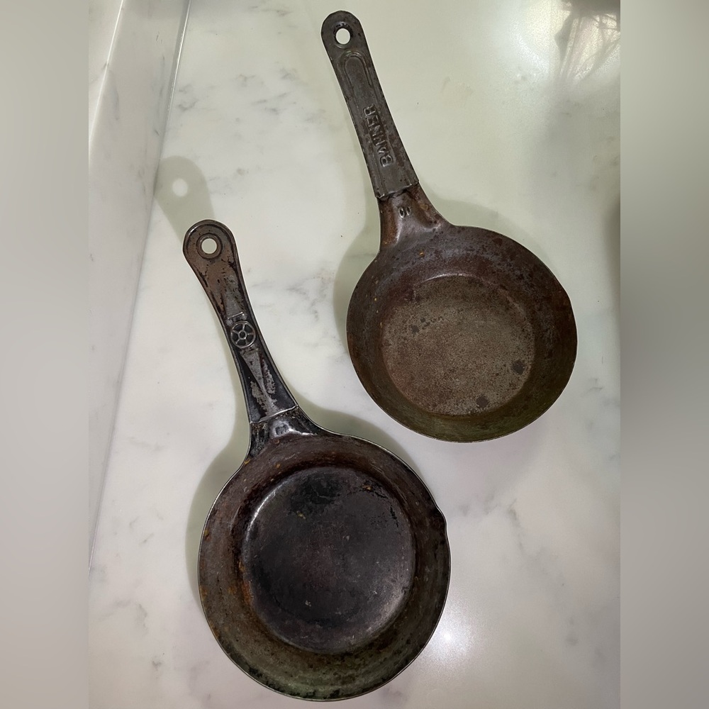 Lot Of 2 Old Tin /Metal Skillet "Banner" Cold Handle- 6" / 00 Cowboy Pan